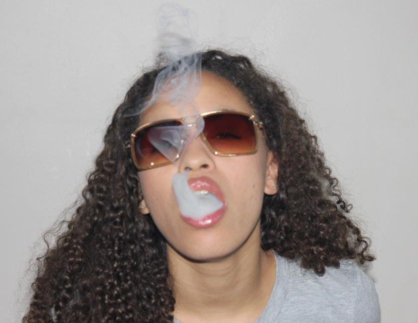 GoldenKittee on MyFreeCams